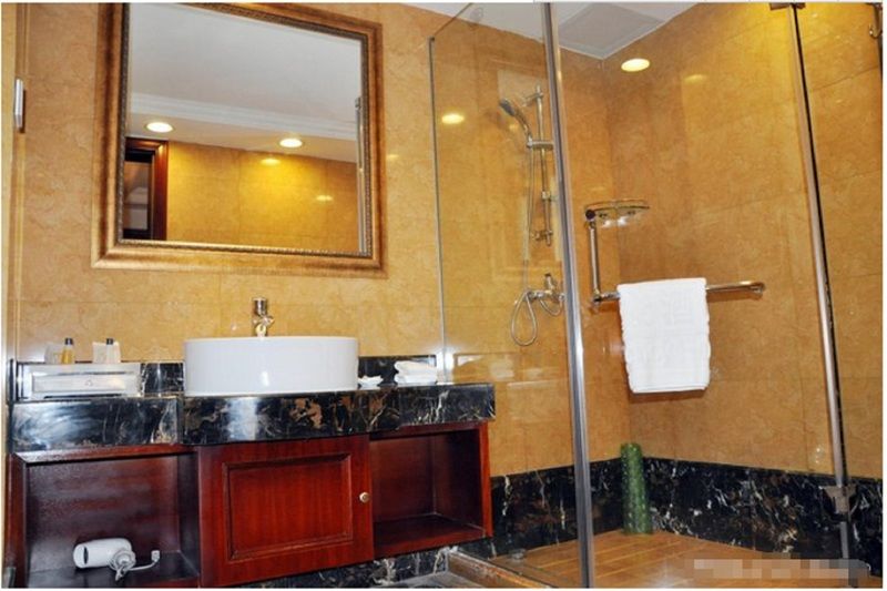 Borman Hotel Guangzhou Panyu Qiaonan Aoyuan Plaza Extérieur photo